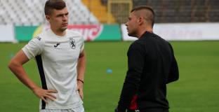 Скандал в ЦСКА - младежки национал се скара с шеф в клуба